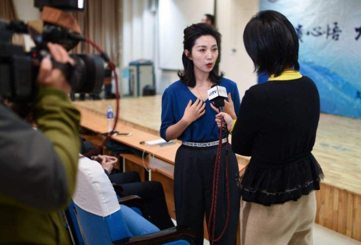 “宝鸡陇县召开“文明餐桌”“公筷公勺”从业推进会”